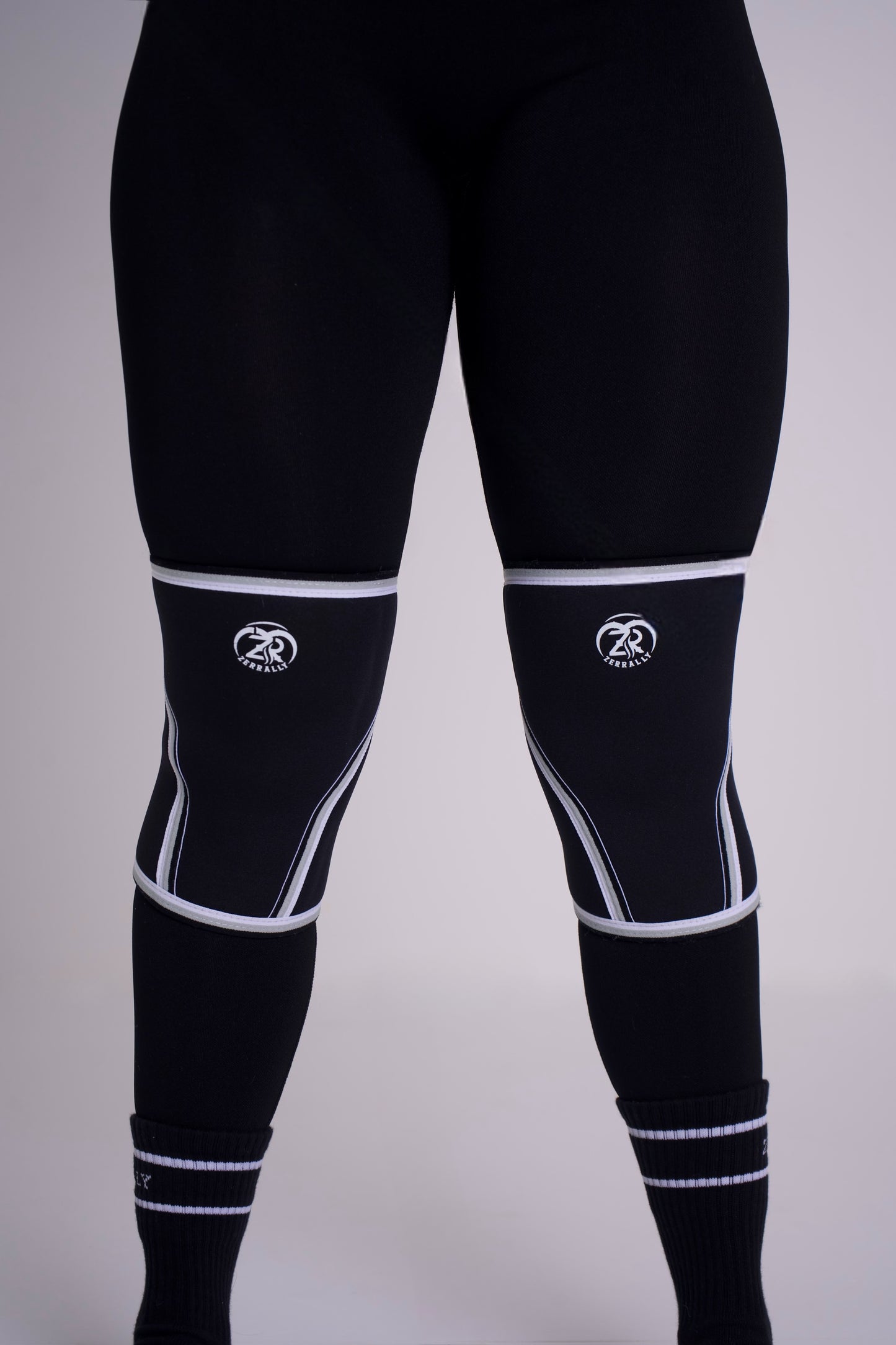 COMPRESSION KNEE SLEEVE - Pro Support