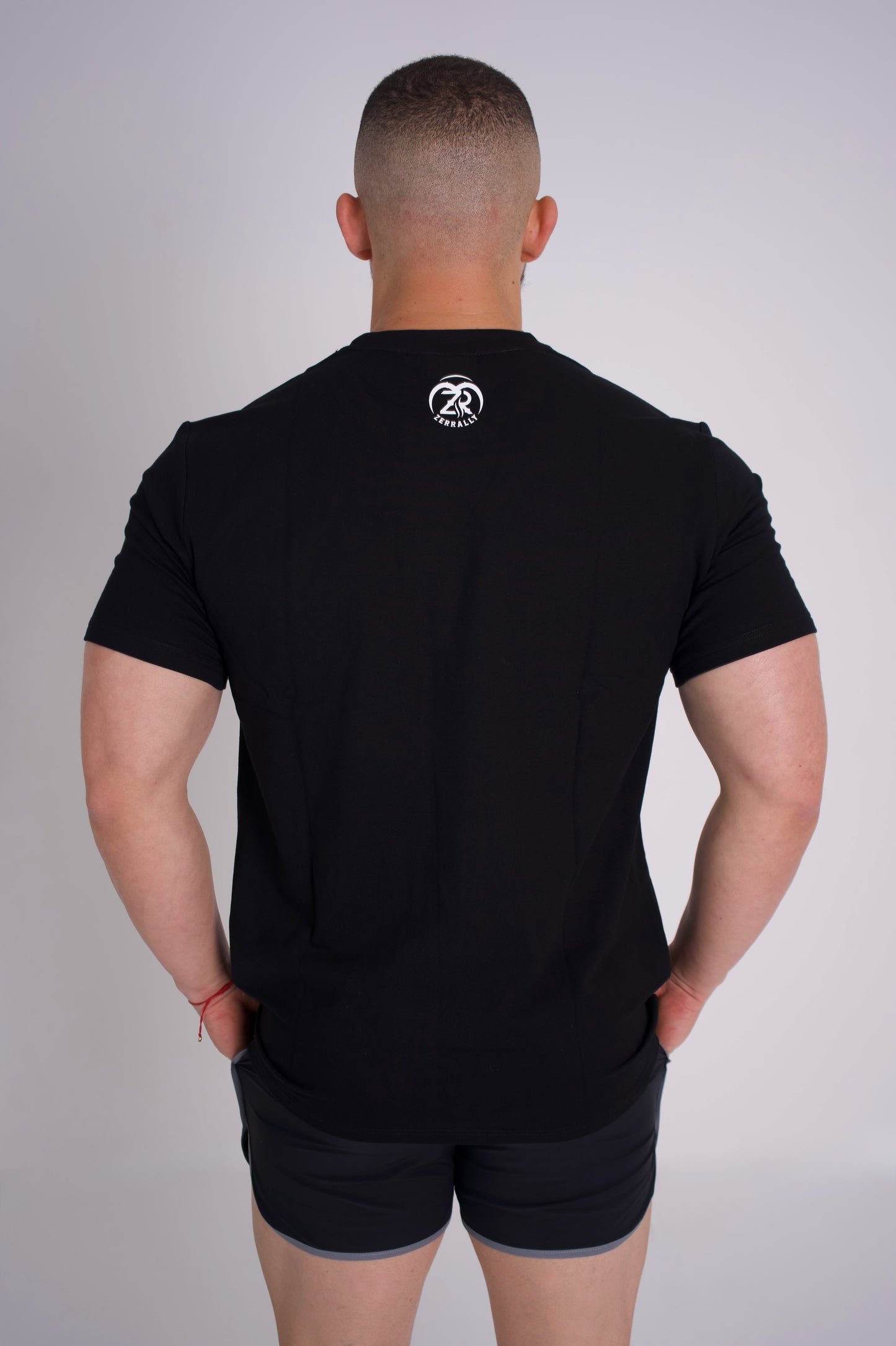 SIGNATURE REGULAR TEE