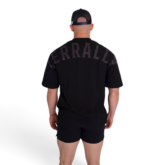 Playera oversized ZERRALLY negra con logo frontal